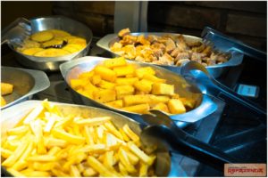 Batata Frita, Polenta Frita e Torresmo - Refazenda Restaurante Sorocaba